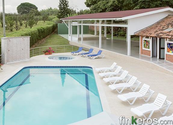 Club Campestre de Pereira cerca  Fincas  y Casas Amobladas - Finca en Pereira, Risaralda